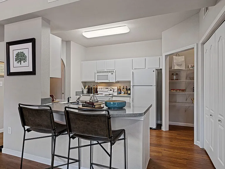 12820 N Lamar Blvd — Photo 20