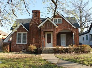 910 E 17th St, Ada, OK 74820