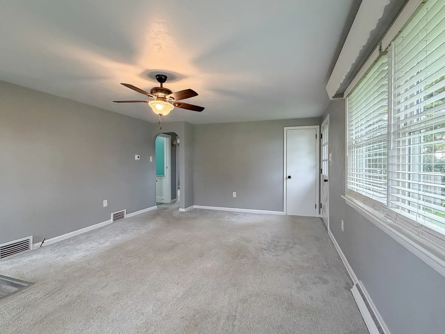 2 bed, 816 sqft, $1,495 — Photo 4