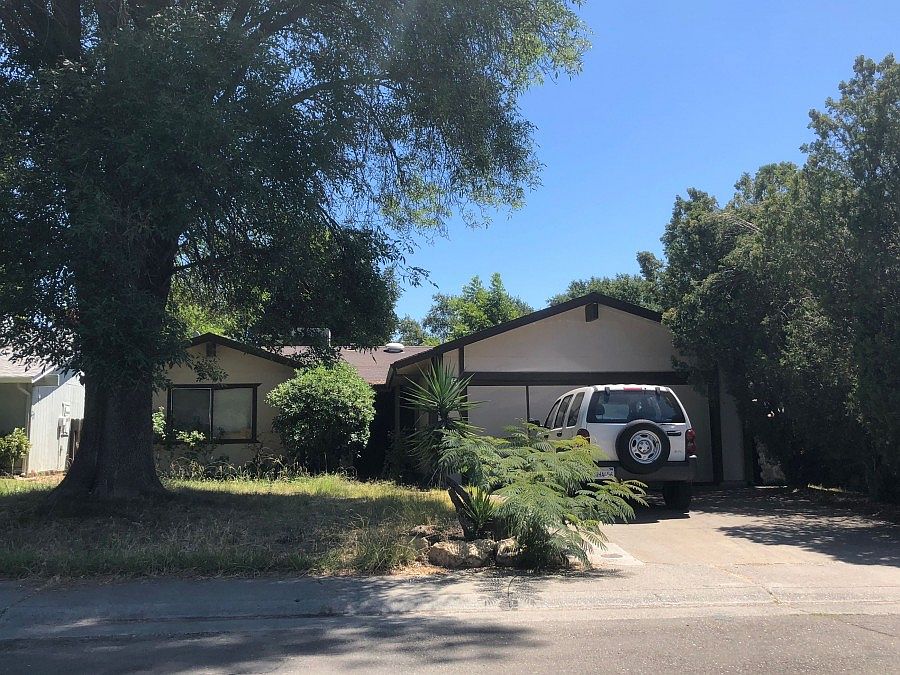 1st image of 4976 Clearwood Way