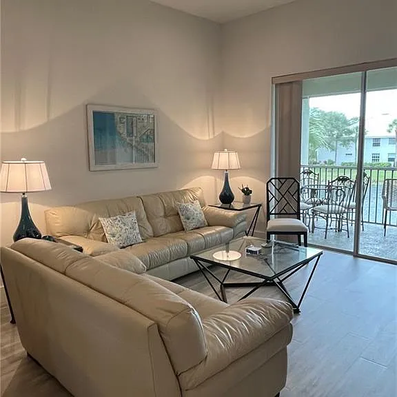 2325 Carrington Ct #202 — Photo 4