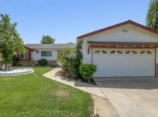 1443 W Beaumont Ave, Tulare, CA 93274