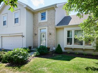 7 Redspire Ct, Bolingbrook, IL 60490