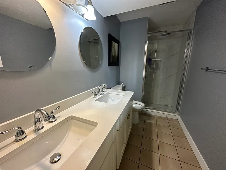3888 Norwood Ave — Photo 5