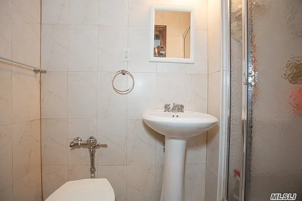 Sold by Realty Executives 1st | media 6