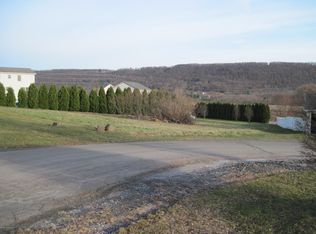 6 Cross Rd, Drums, PA 18222