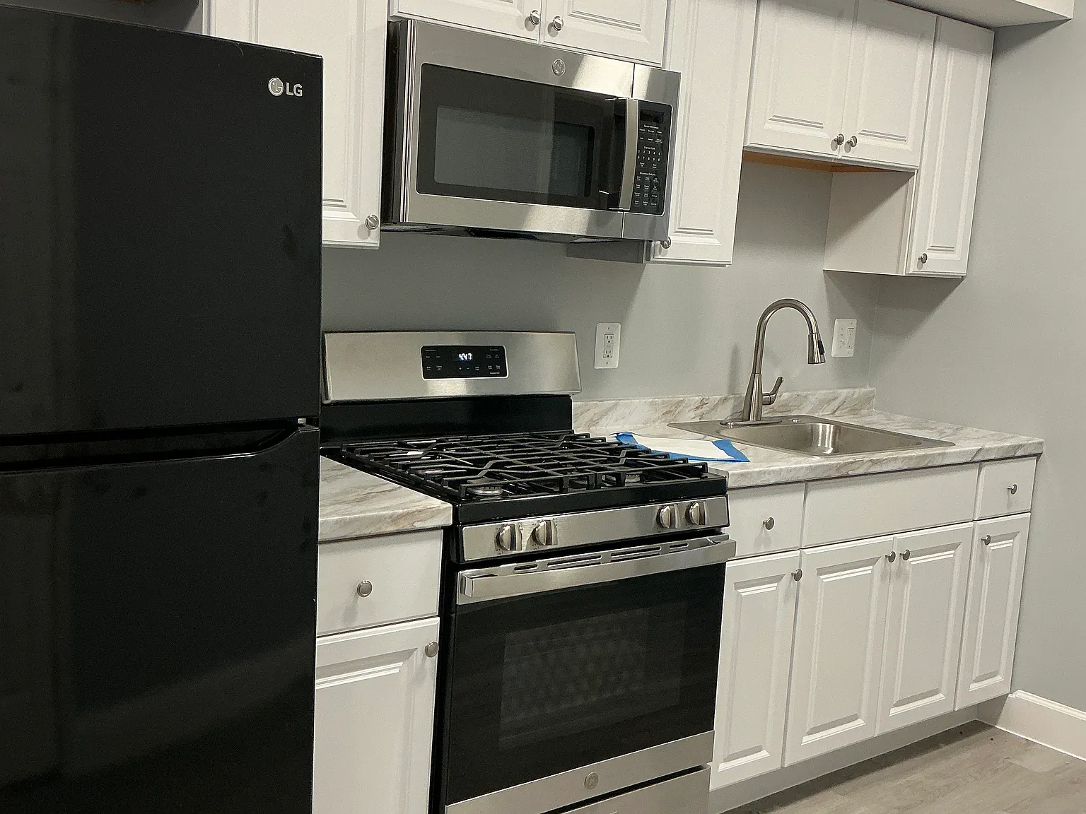 2 bed, $1,800 — Photo 4