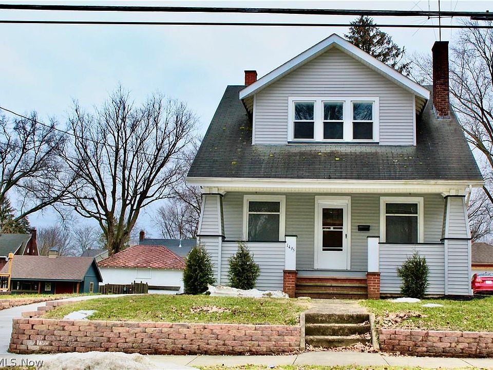 1st image of 1495 E 3rd St