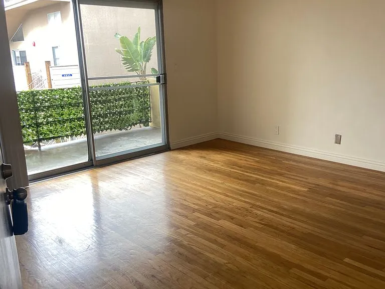 Antone Apartments — Photo 102