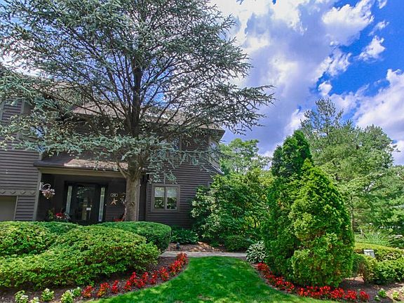 End Unit Indian Rock Townhome