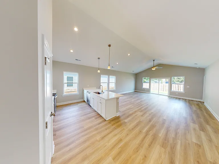 1056 Moen Loop — Photo 10