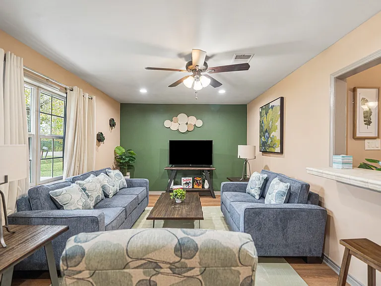 9123 Barton St — Photo 23