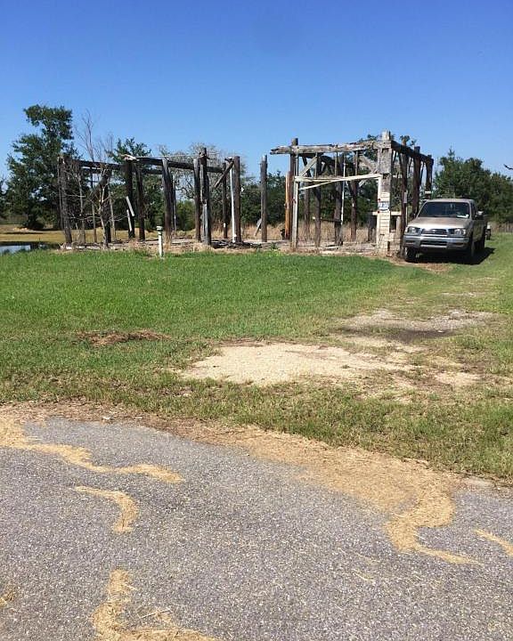 2nd image of 10018 W Gulf Rd