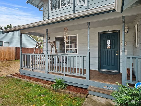 5th image of 15711 92nd Way SE
