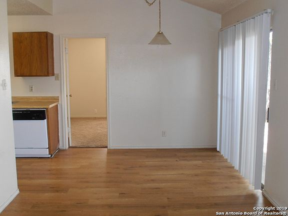 5th image of 8914 Fall River Dr