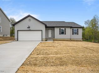 5378 Winding Creek Dr, Ravenna, OH 44266