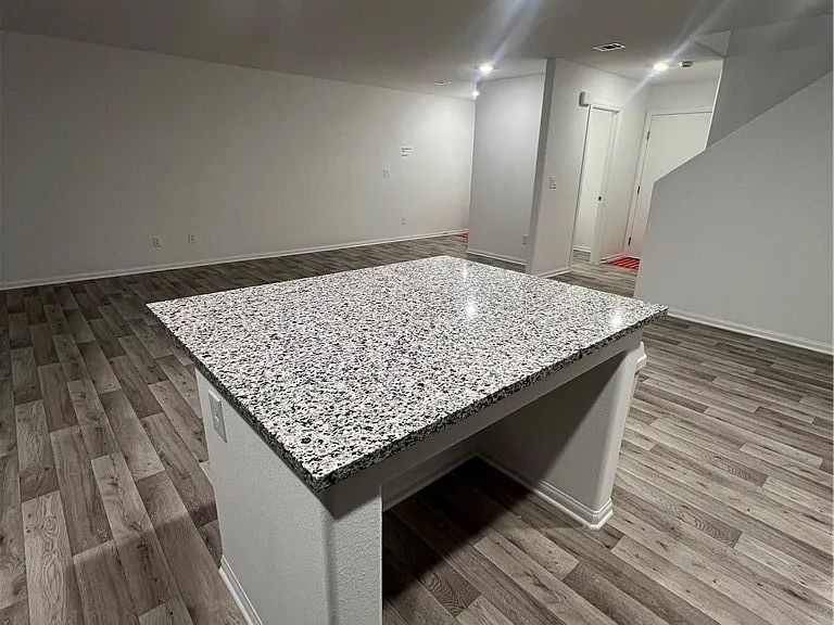 7668 Loftwood Ave — Photo 7
