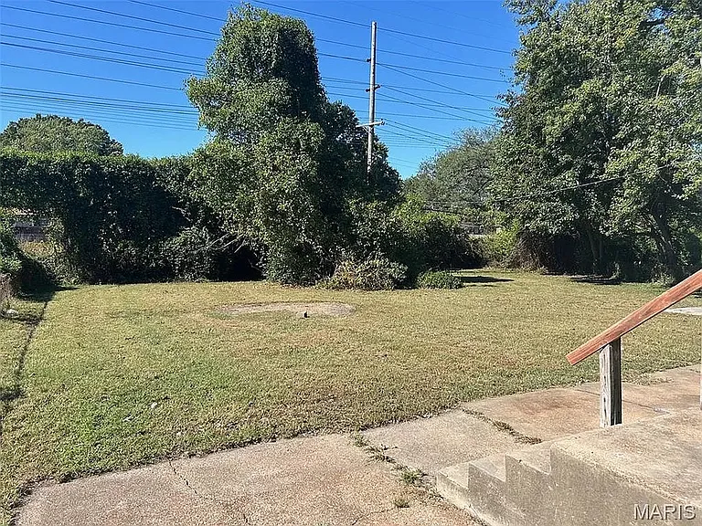 1239 Congress Ave — Photo 2