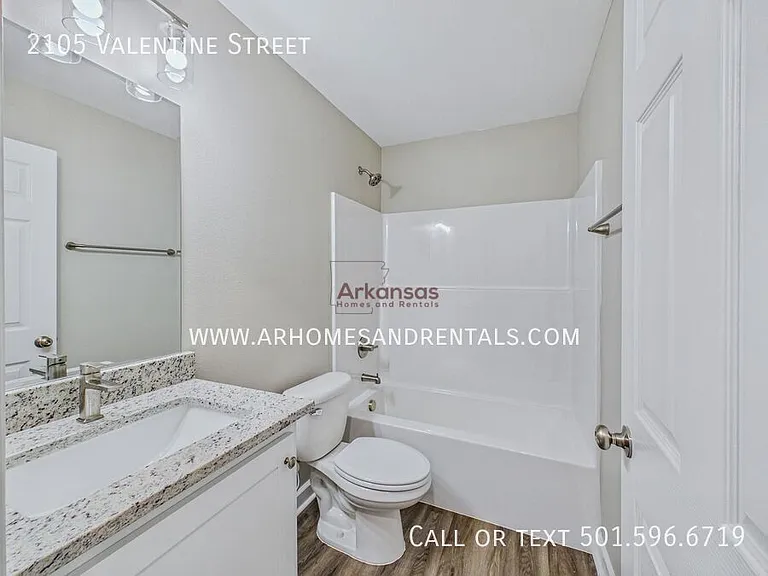 2105 S Valentine St — Photo 8