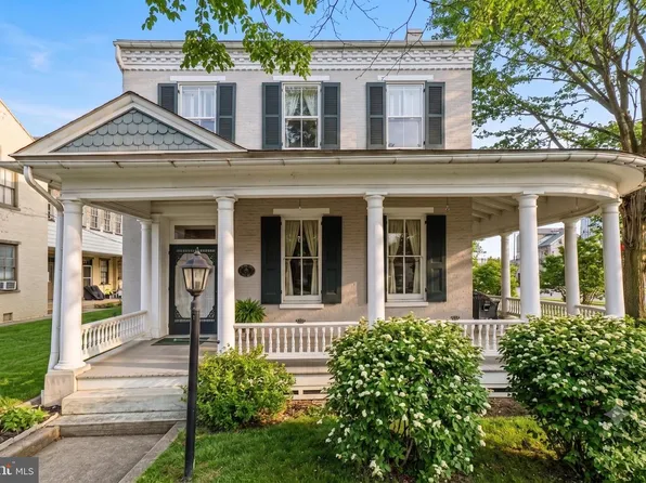 13 W Main St, Mount Joy, PA 17552