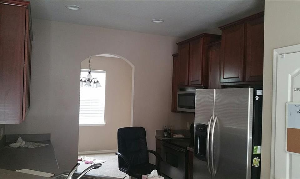 2nd image of 1614 J Lawson Blvd