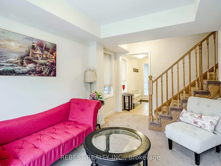 67 Bannister Cres — Photo 3