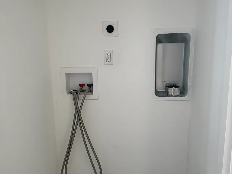 11257 Howard Ave #1B — Photo 4