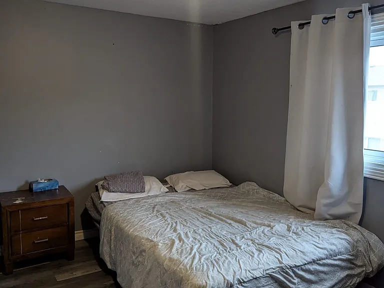 496 Grey St — Photo 14
