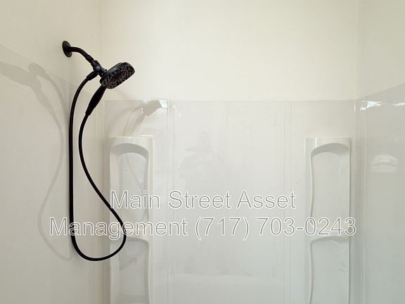5th image of 15 S Ann St #2
