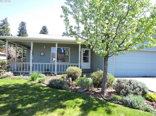 777 Saint Charles Place Rd, Hood River, OR 97031