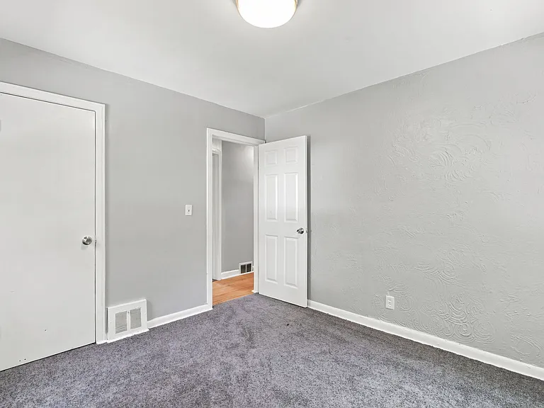 11635 Riad St — Photo 27