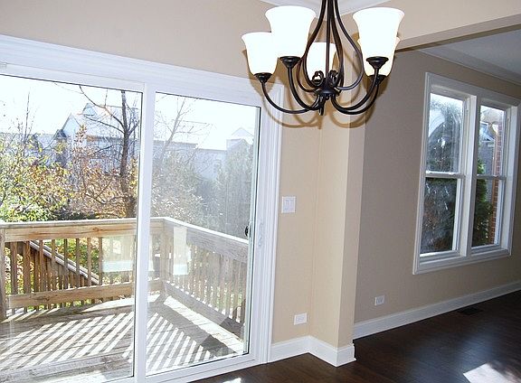 5th image of 913 Kings Canyon Dr