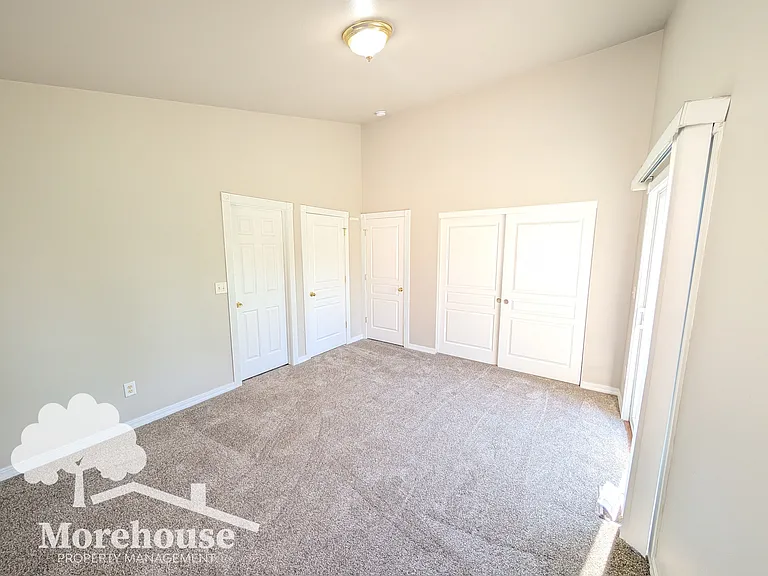 255 Delaware Ave — Photo 25