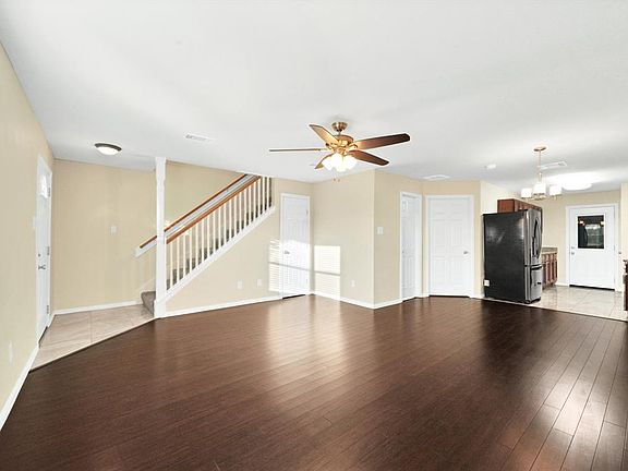 2nd image of 11899 Algonquin Dr #10