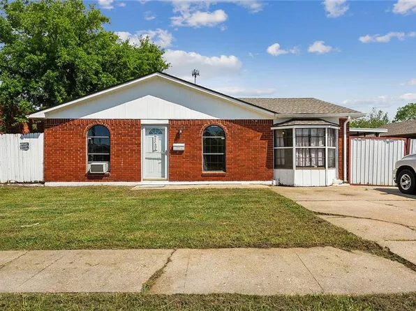 2305 Nile St, Gretna, LA 70056