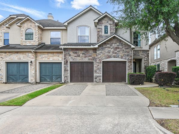 2548 Fountain Cv