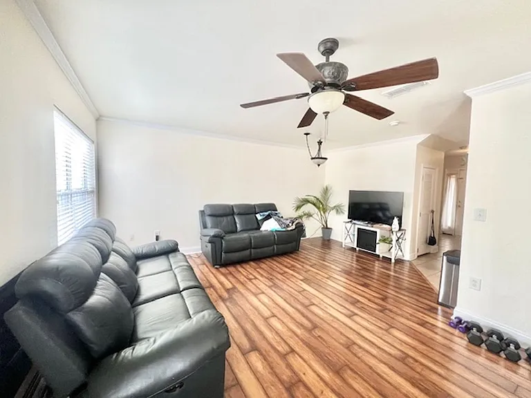558 Wingspan Way — Photo 6