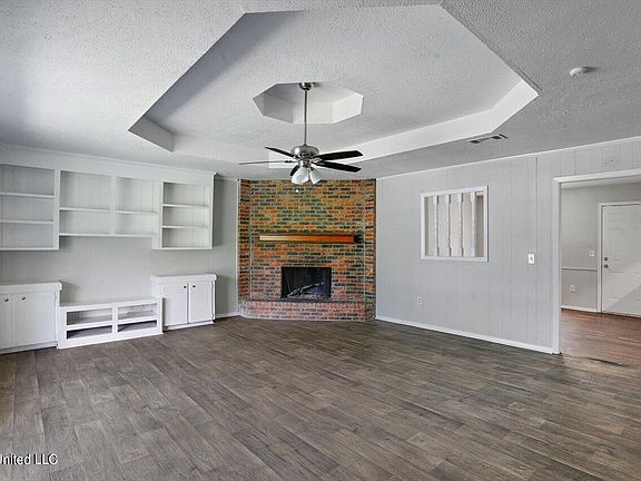 3rd image of 4725 Will O Wood Blvd