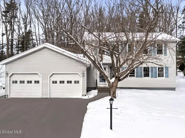 70 Esopus Drive, Clifton Park, NY 12065