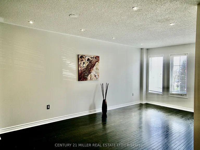5530 Glen Erin Dr #140 — Photo 4