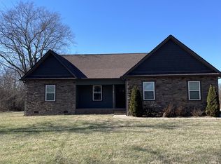 125 Avalon Dr, Shelbyville, TN 37160