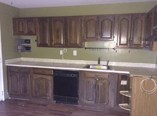 4 Alan Dr, Ansonia, CT 06401