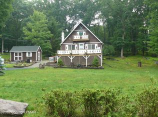 203 Bromley Rd, Henryville, PA 18332