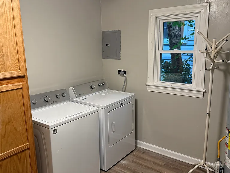 4214 Hazelwood Ave — Photo 31
