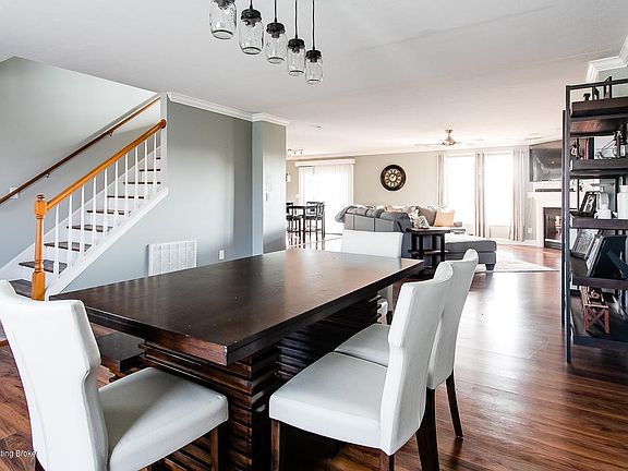 203 Helmwood Cir-6