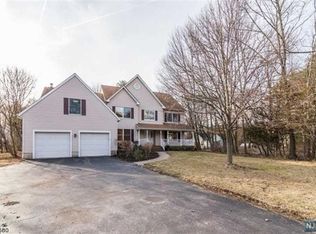 95 W End Ave, Pompton Plains, NJ 07444