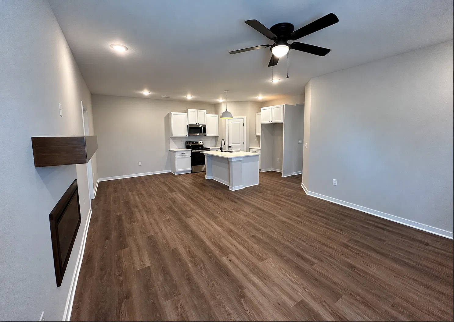 3 bed, 1240 sqft, $1,575 — Photo 3