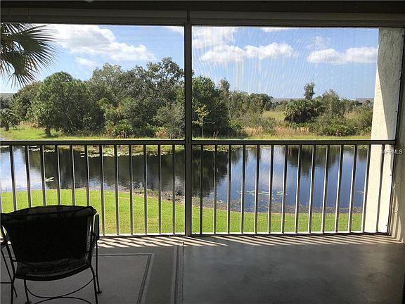 4th image of 208 Silver Lake Dr Unit 202