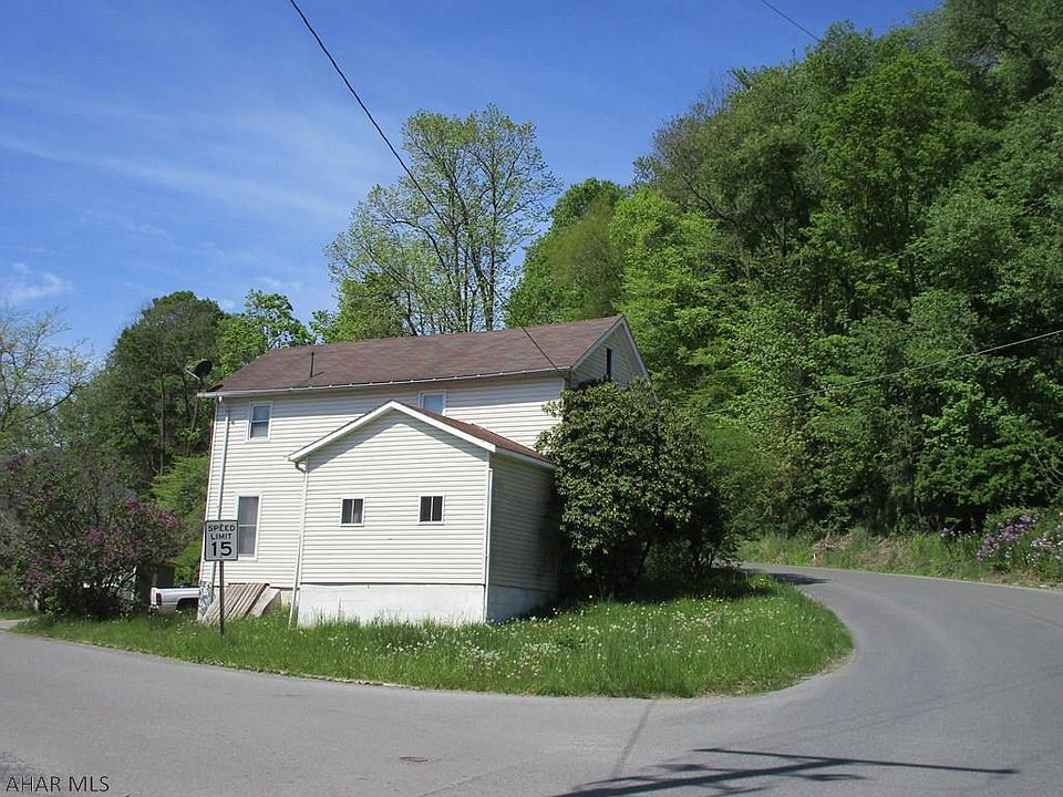 2nd image of 835 Magee Rd
