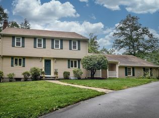 16 Hodder Ln, Framingham, MA 01702